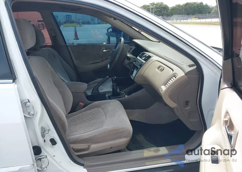 1998 Honda Accord Lx из США, поврежденный, VIN 1HGCG5540WA230286